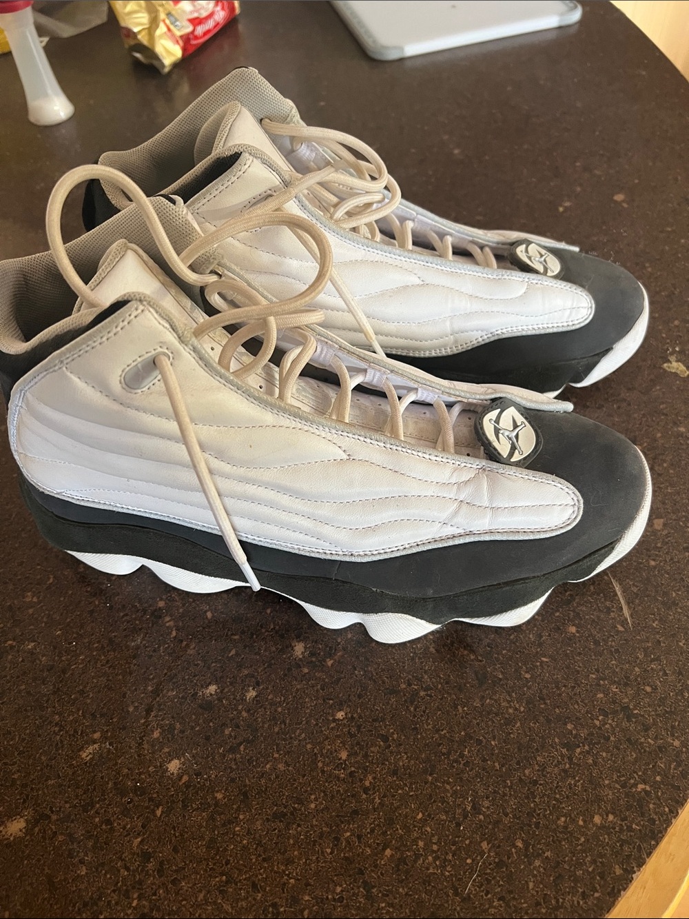 Jordan Men’s White and Black Retro Chunky Sneakers